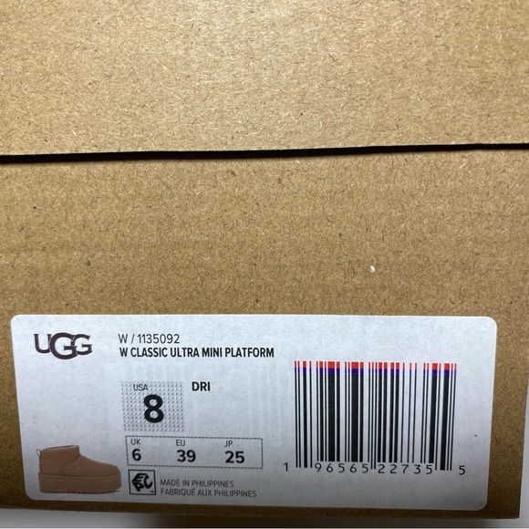 UGG Classic Ultra Mini Platform Boots Driftwood Size 9 - Picture 9 of 16